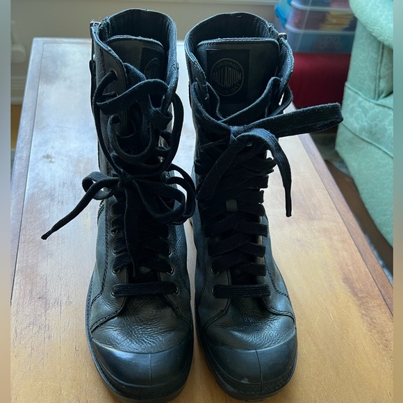 Palladium Shoes - Palladium Pampa Hi Rise Leather Zip combat Boots size 9